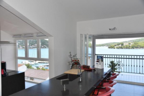 Villa Pina Appartment Chantos